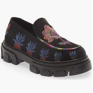 Farm Rio Embroidered Platform Loafer Size 8.5